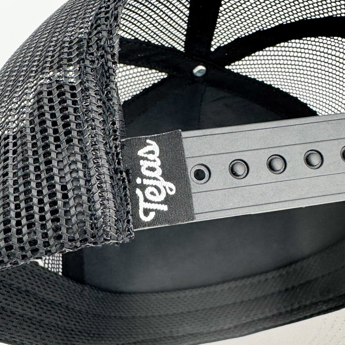 “Spur” Black
