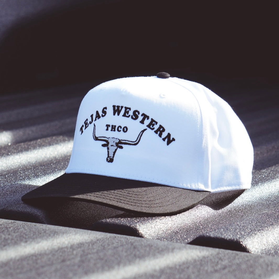 “Lamesa” White/Black
