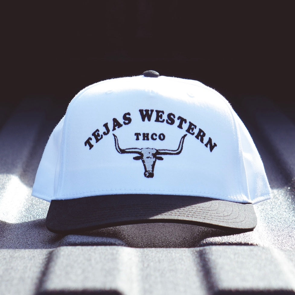 “Lamesa” White/Black