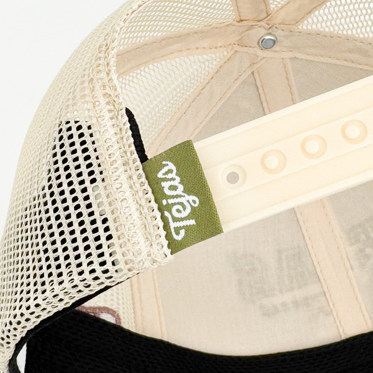 “Tejas Dove” Cream, Camo