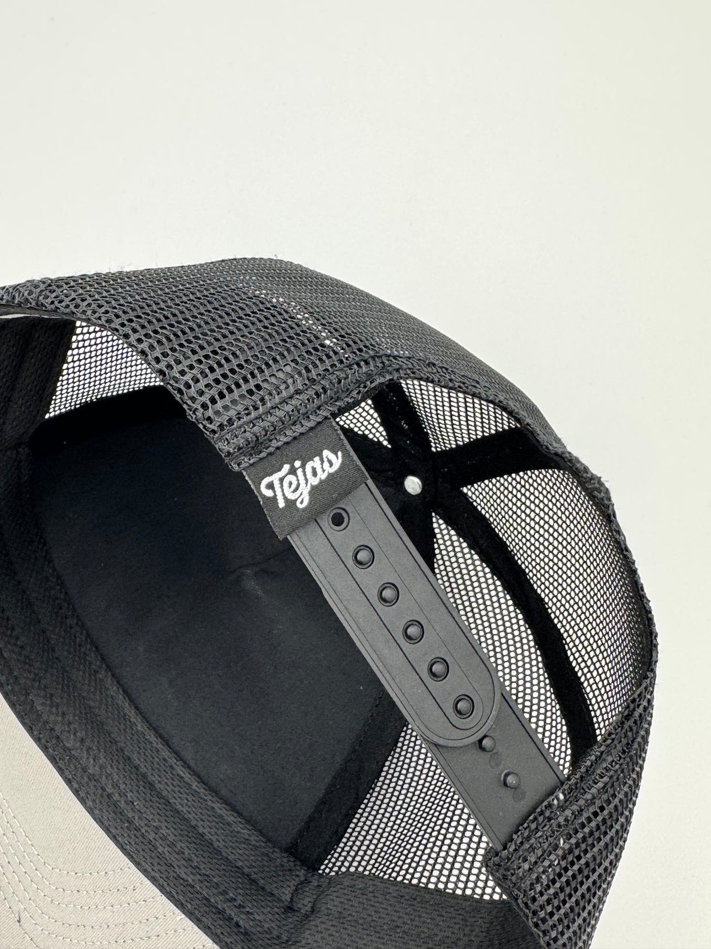 "Hondo" Black - Mesh Back