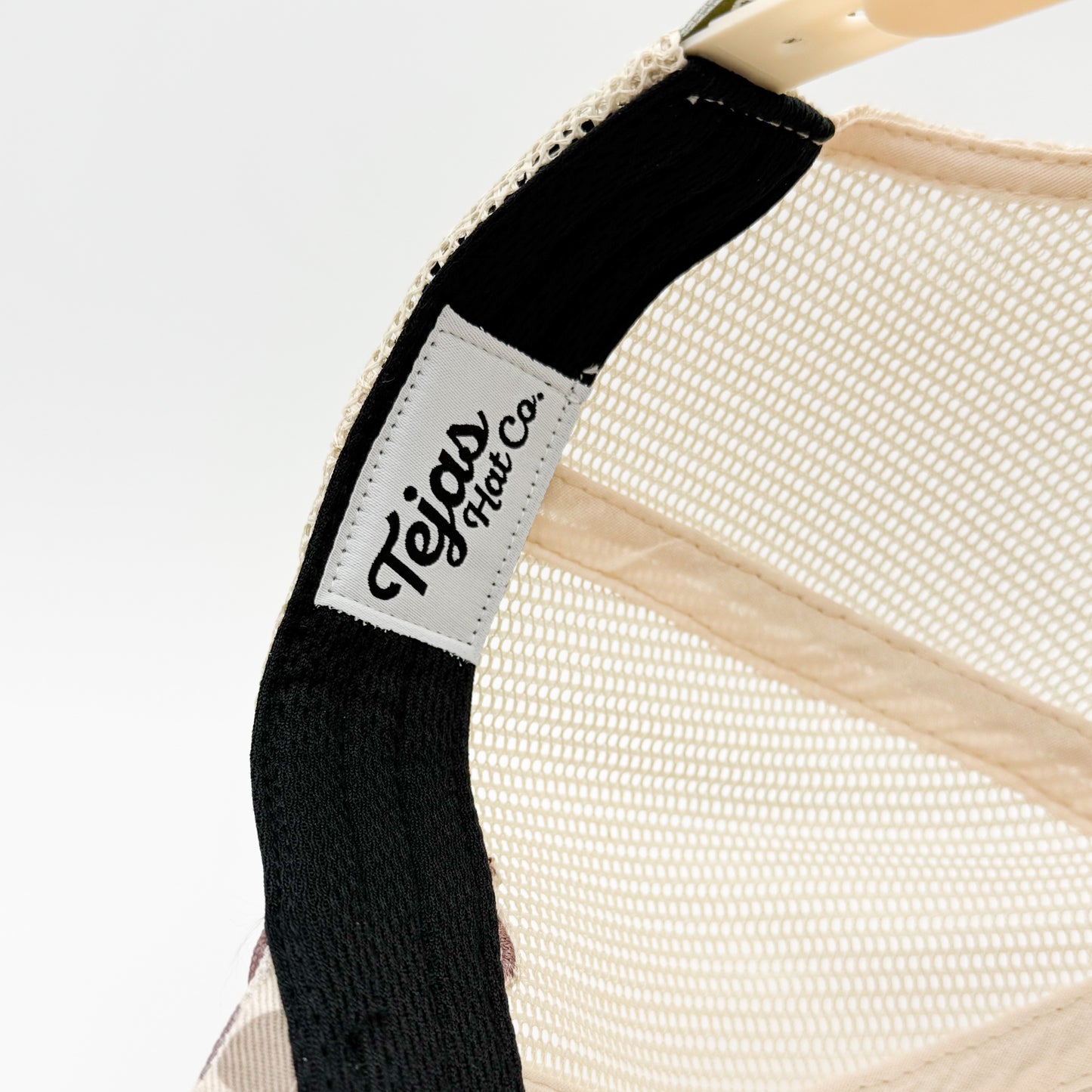 “Tejas Dove” Cream, Camo